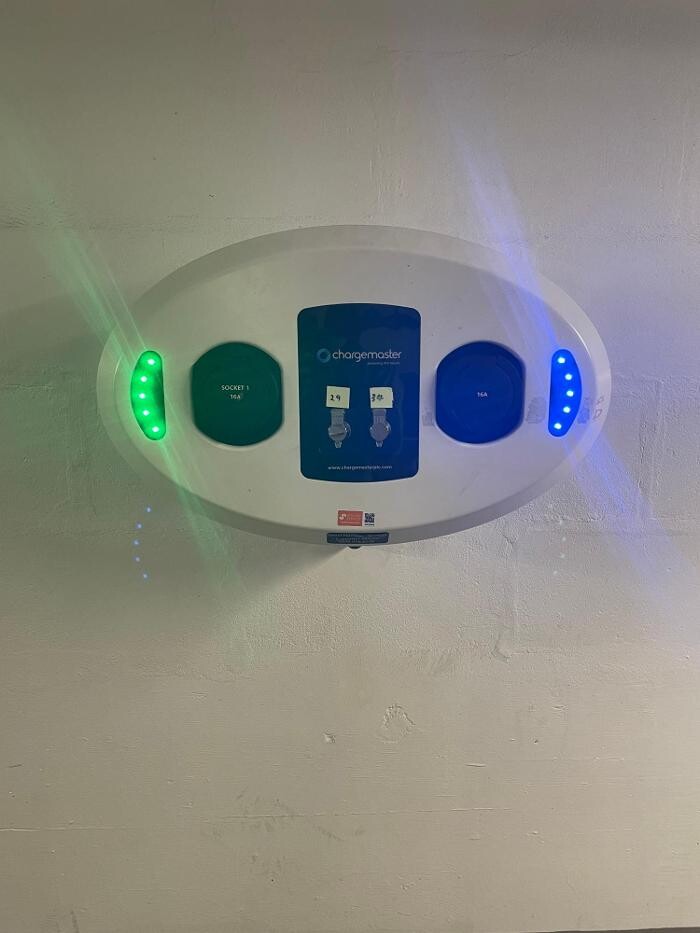 Images bp pulse Charging Station