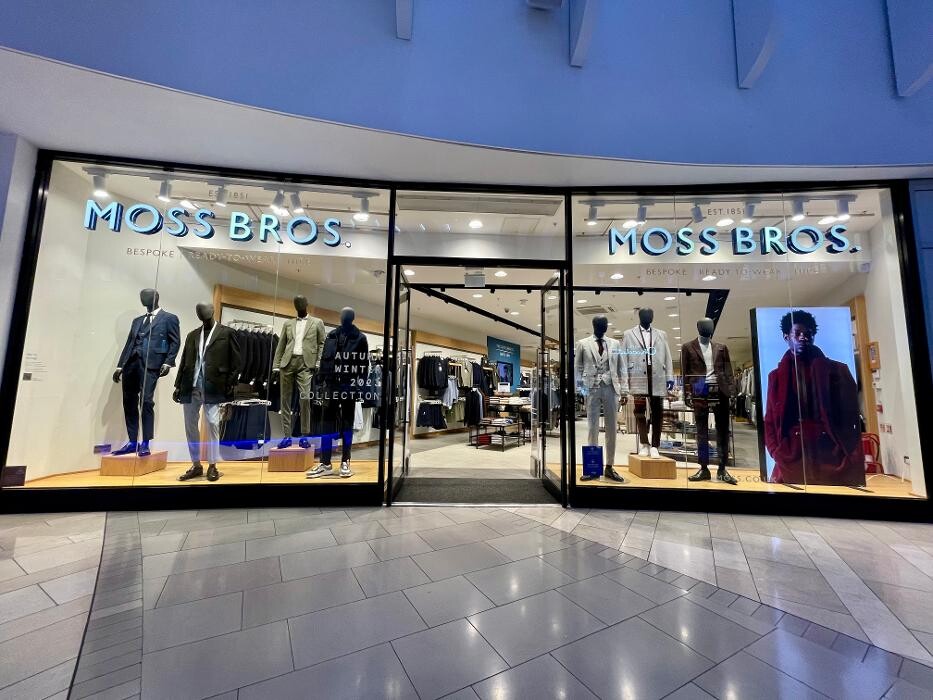 Images Moss Bros O2 Arena