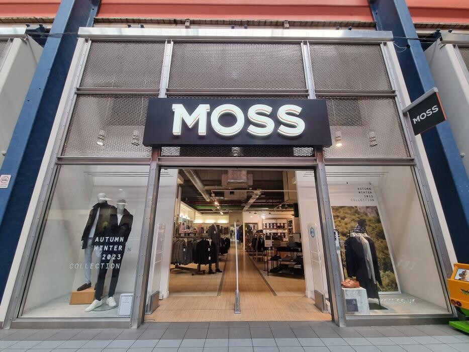 Images Moss Bros Chatham