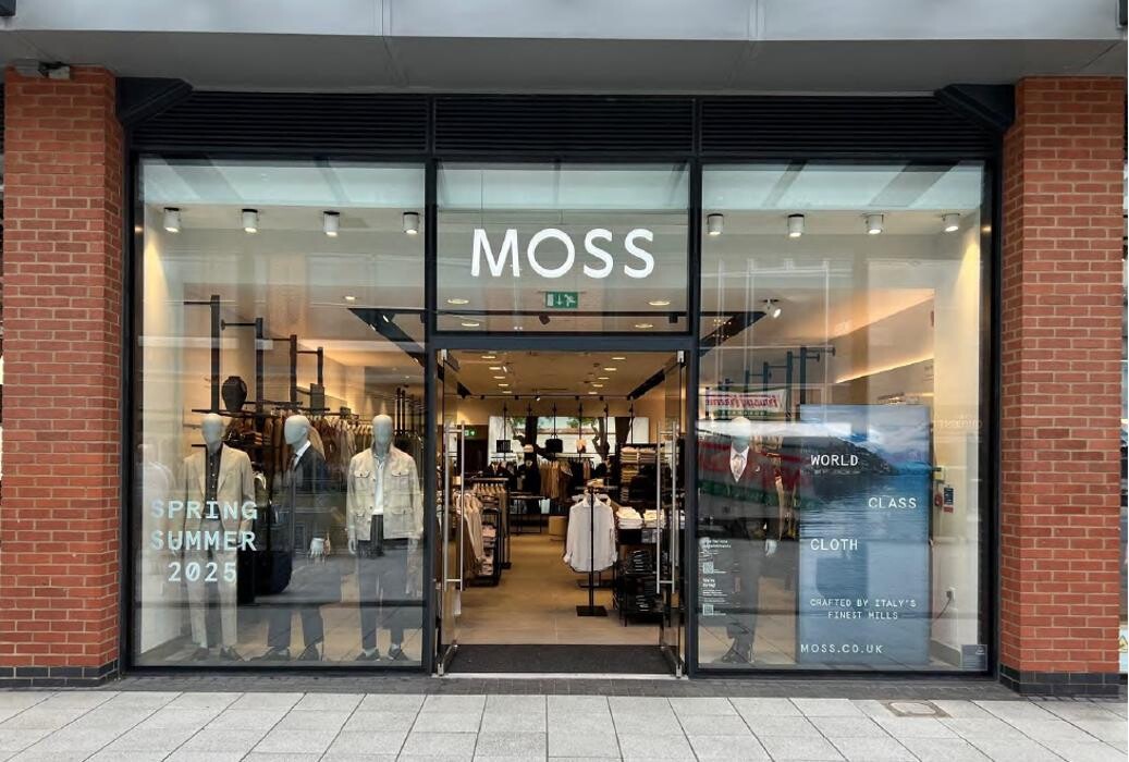 Images Moss Bros Gunwharf