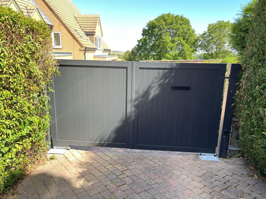 Images Charnwood Gates Automation Ltd