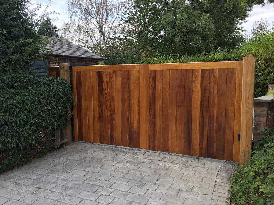 Images Charnwood Gates Automation Ltd