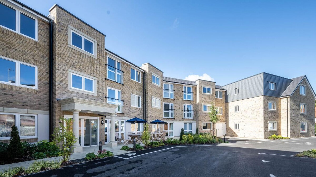 Images Churchill Living