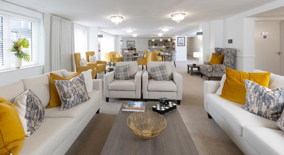 Images Churchill Living