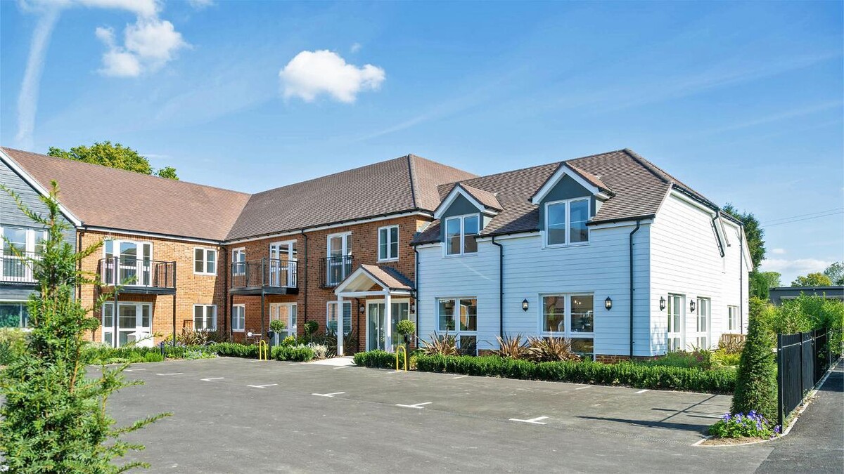 Images Churchill Living