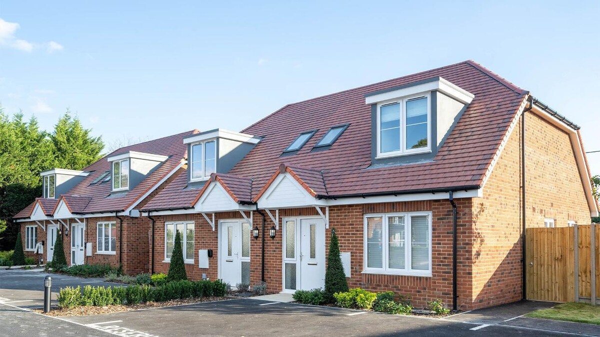 Images Churchill Living