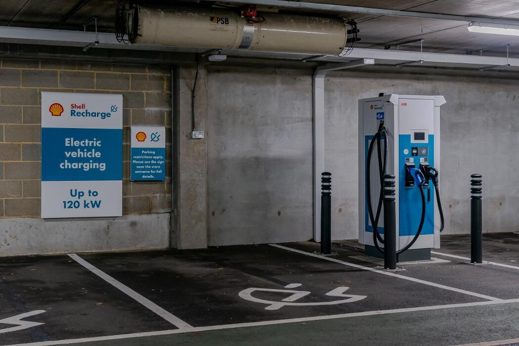 Images Shell Recharge Charging Station