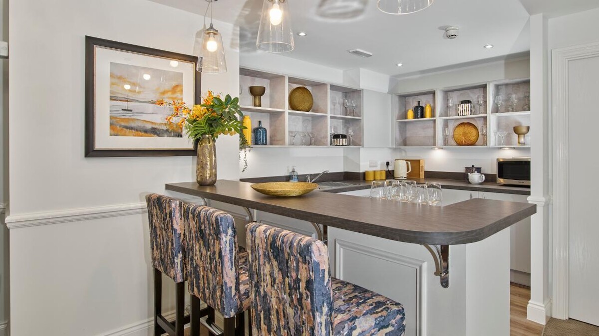 Images Churchill Living