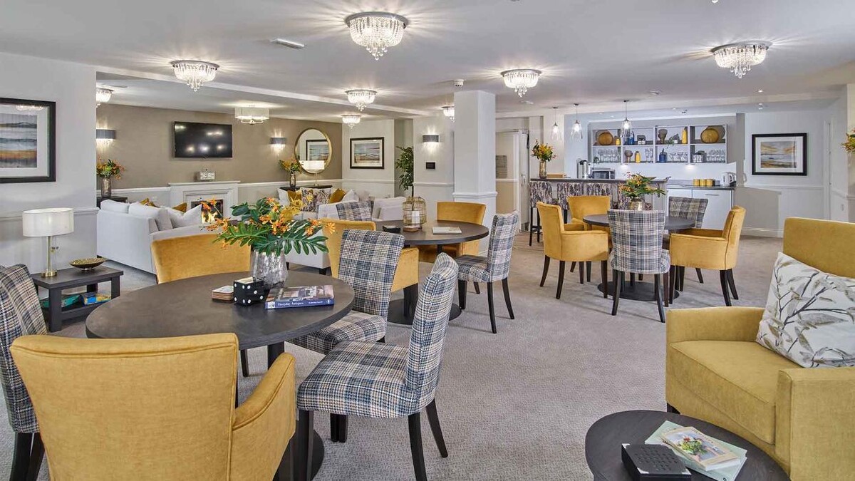 Images Churchill Living