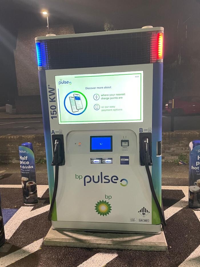 Images bp pulse Charging Station