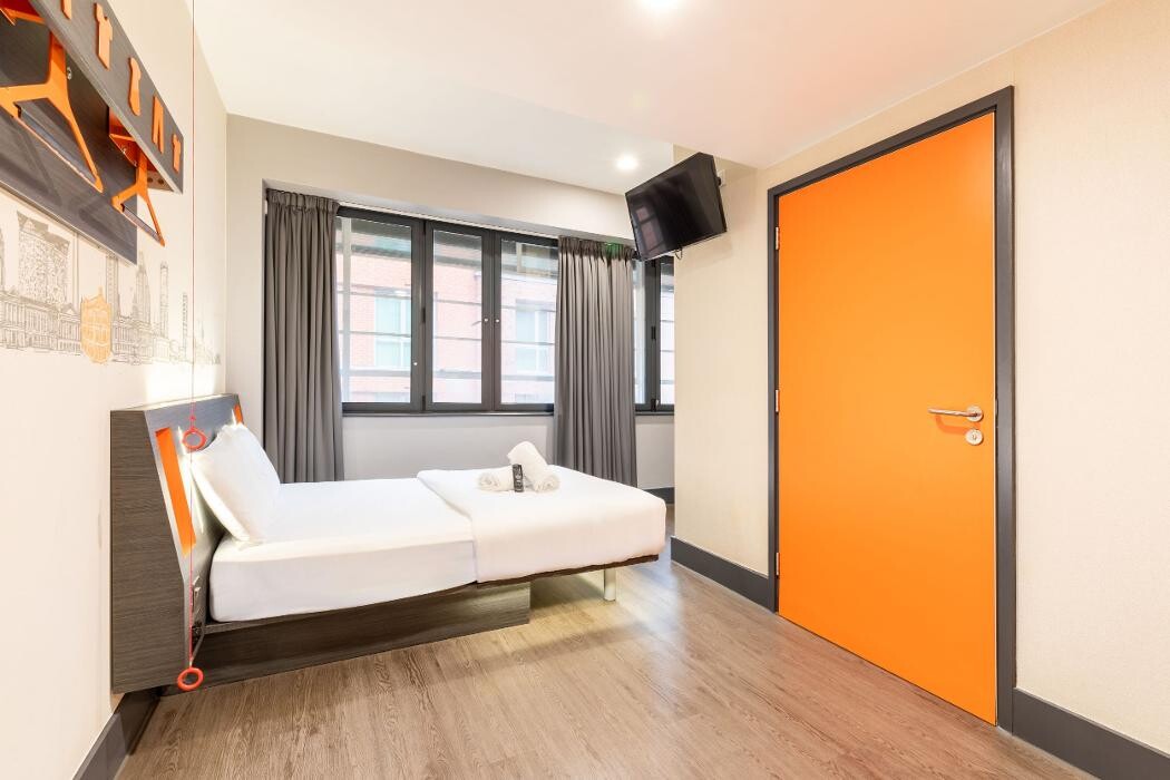 Images easyHotel Birmingham City Centre