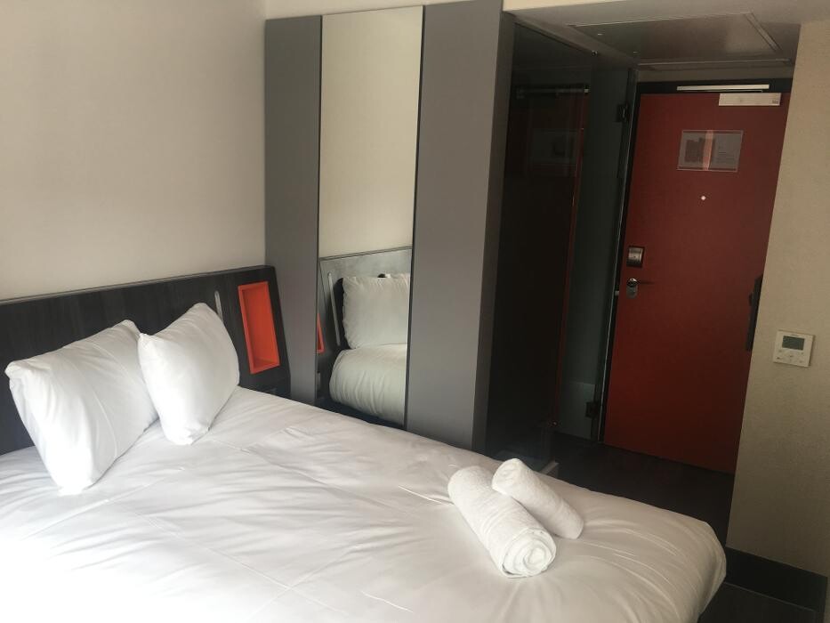 Images easyHotel Reading