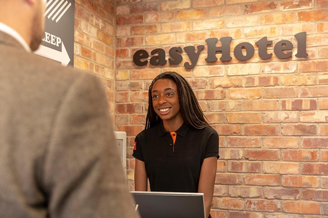 Images easyHotel Reading
