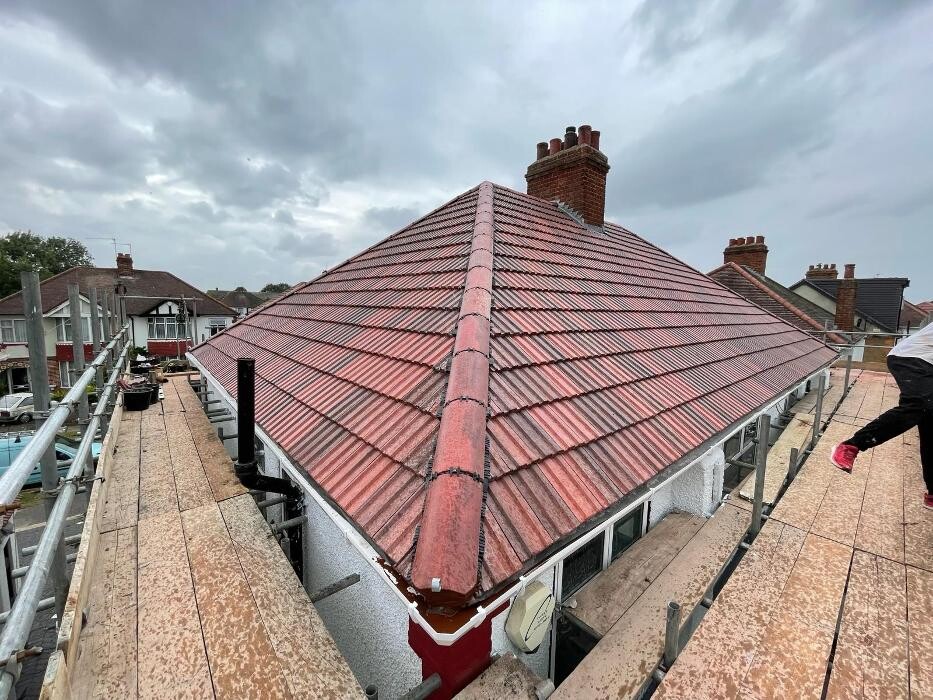Images HEATHROW ROOFING AND BUILDING SERVICES LTD