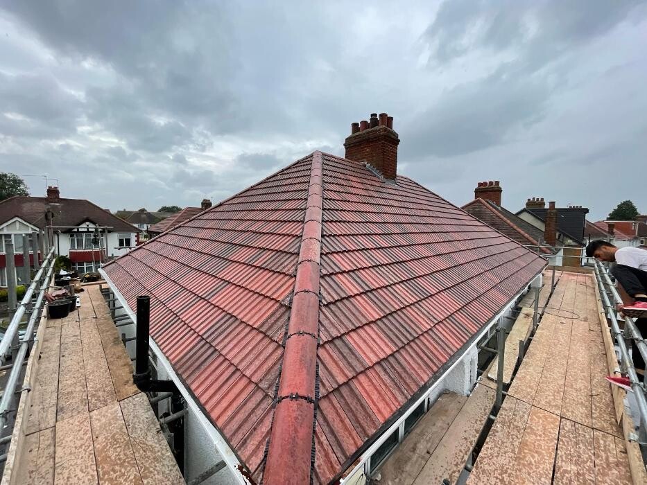 Images HEATHROW ROOFING AND BUILDING SERVICES LTD
