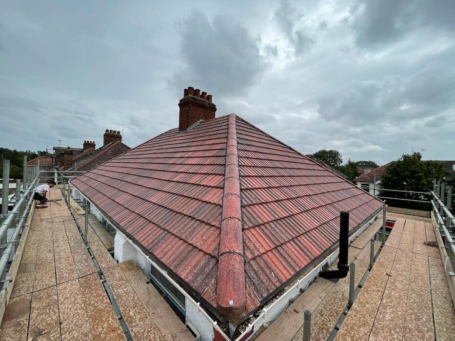 Images HEATHROW ROOFING AND BUILDING SERVICES LTD