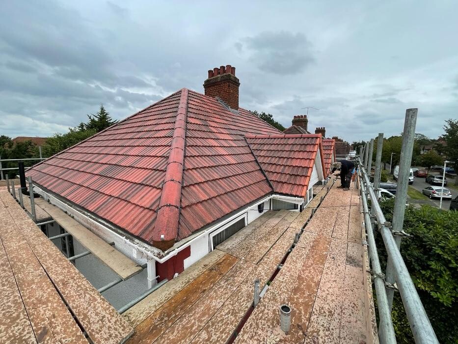 Images HEATHROW ROOFING AND BUILDING SERVICES LTD