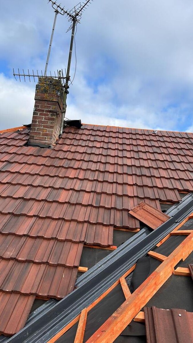 Images HEATHROW ROOFING AND BUILDING SERVICES LTD