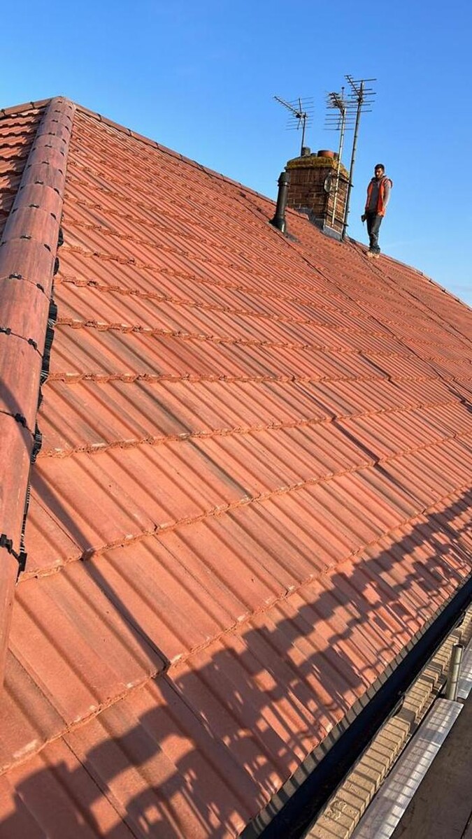 Images HEATHROW ROOFING AND BUILDING SERVICES LTD