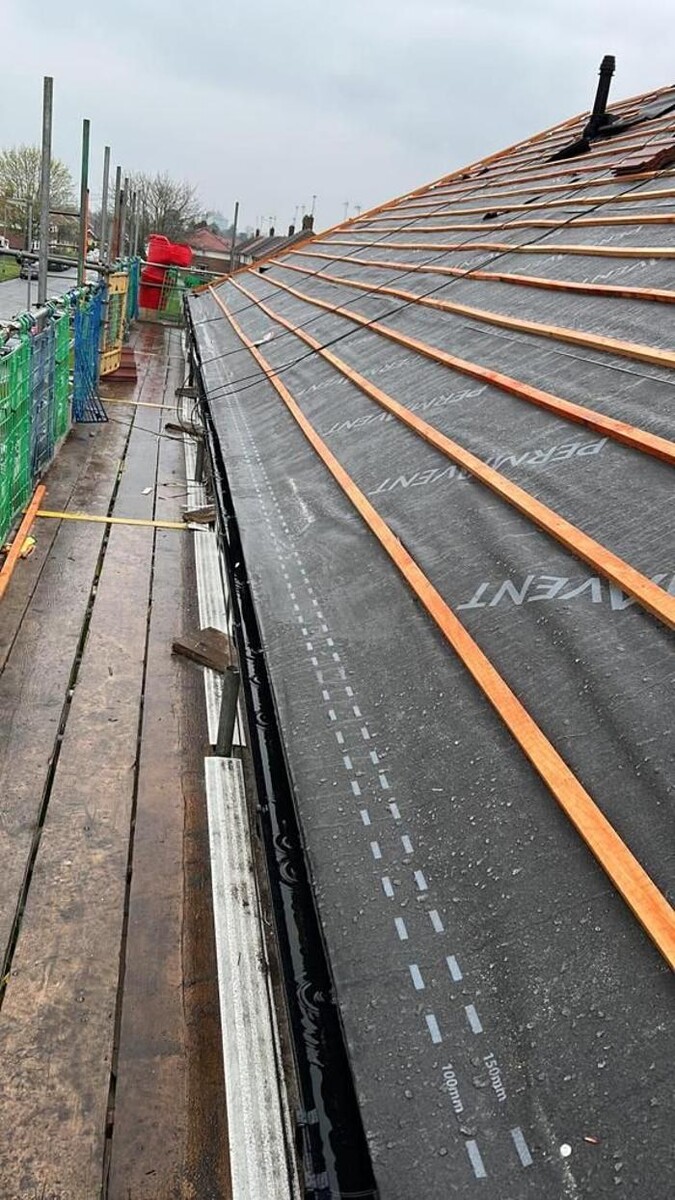 Images HEATHROW ROOFING AND BUILDING SERVICES LTD