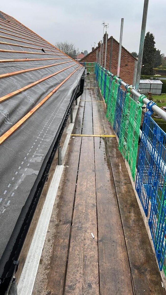 Images HEATHROW ROOFING AND BUILDING SERVICES LTD