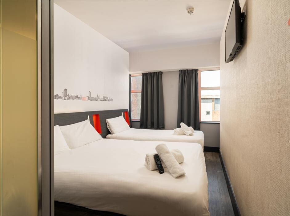 Images easyHotel Sheffield City Centre