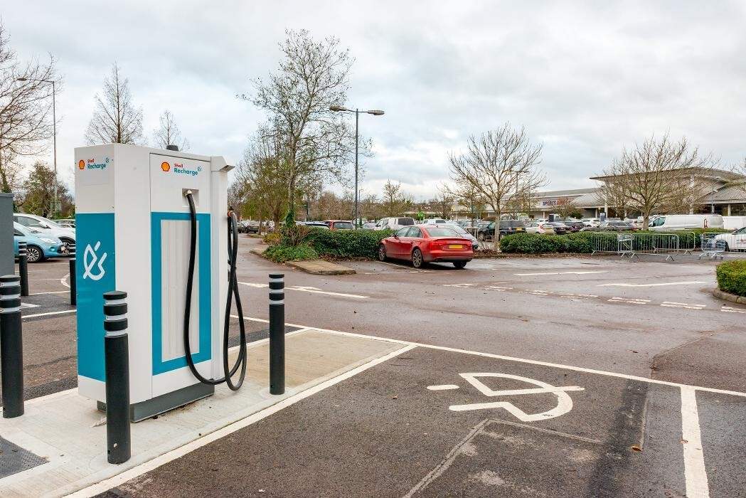 Images Shell Recharge Charging Station
