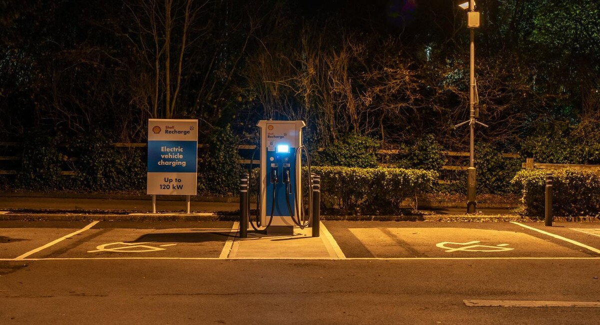 Images Shell Recharge Charging Station