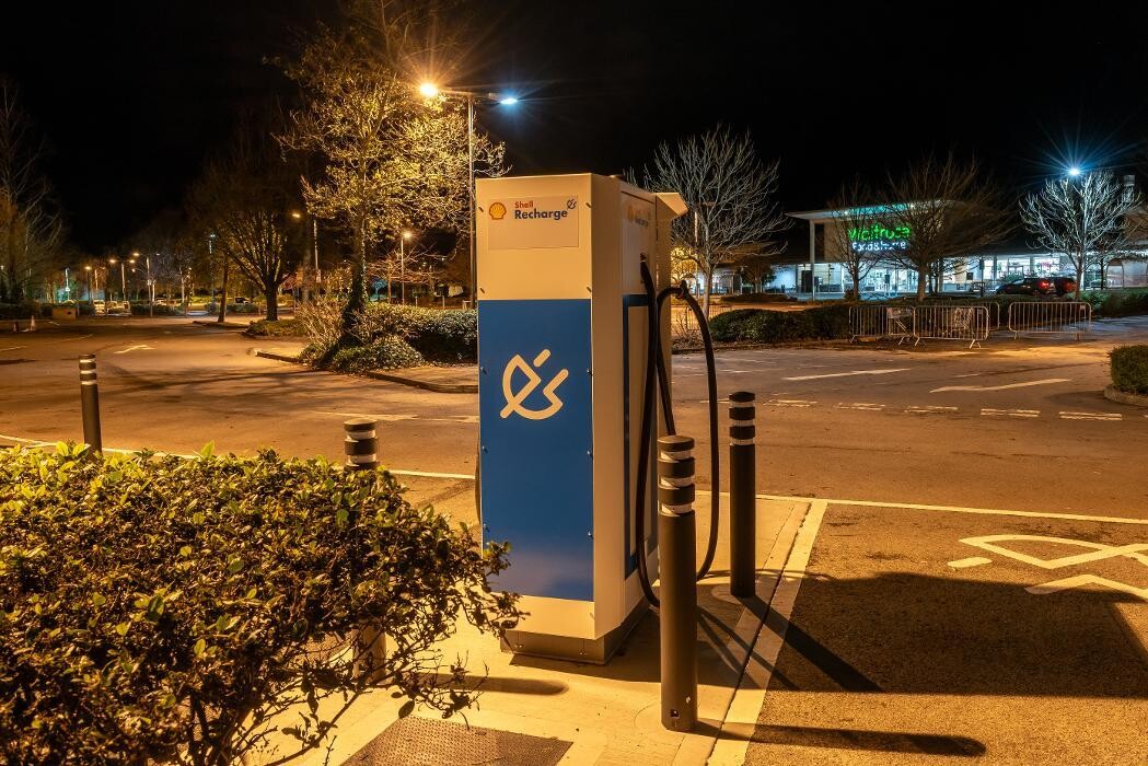 Images Shell Recharge Charging Station