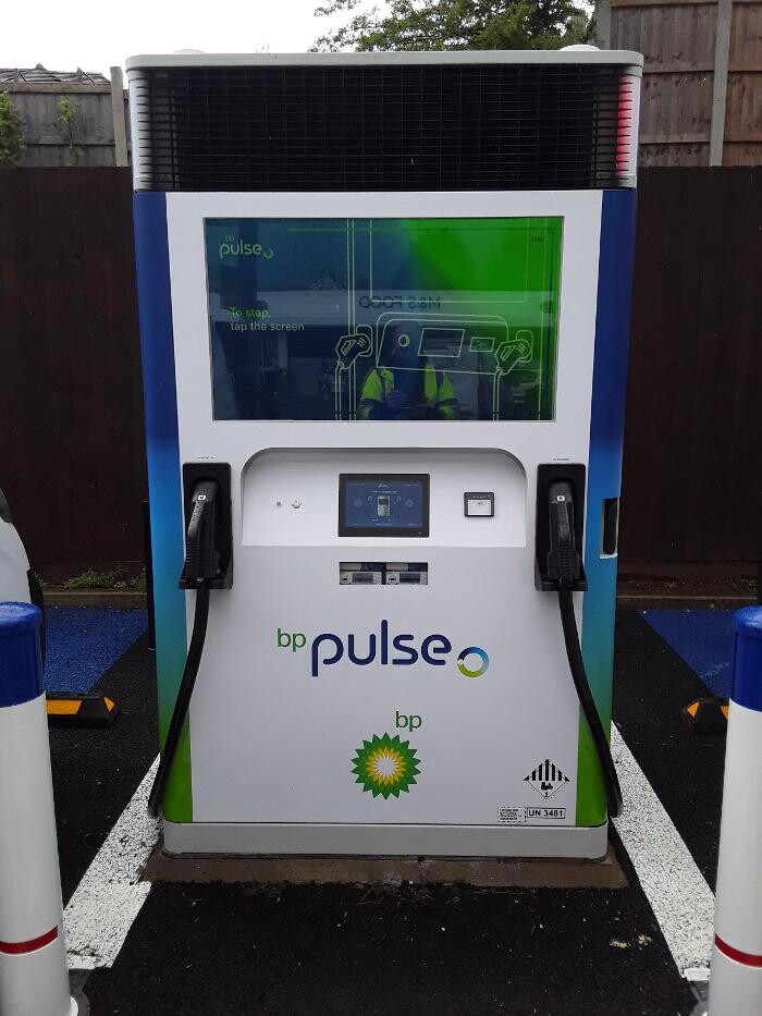 Images bp pulse Charging Station
