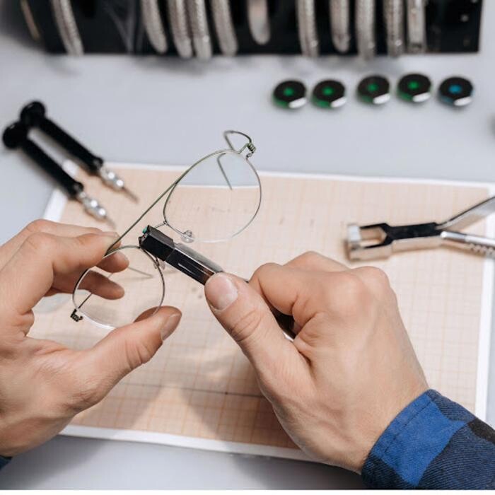 Images OPTIX Opticians