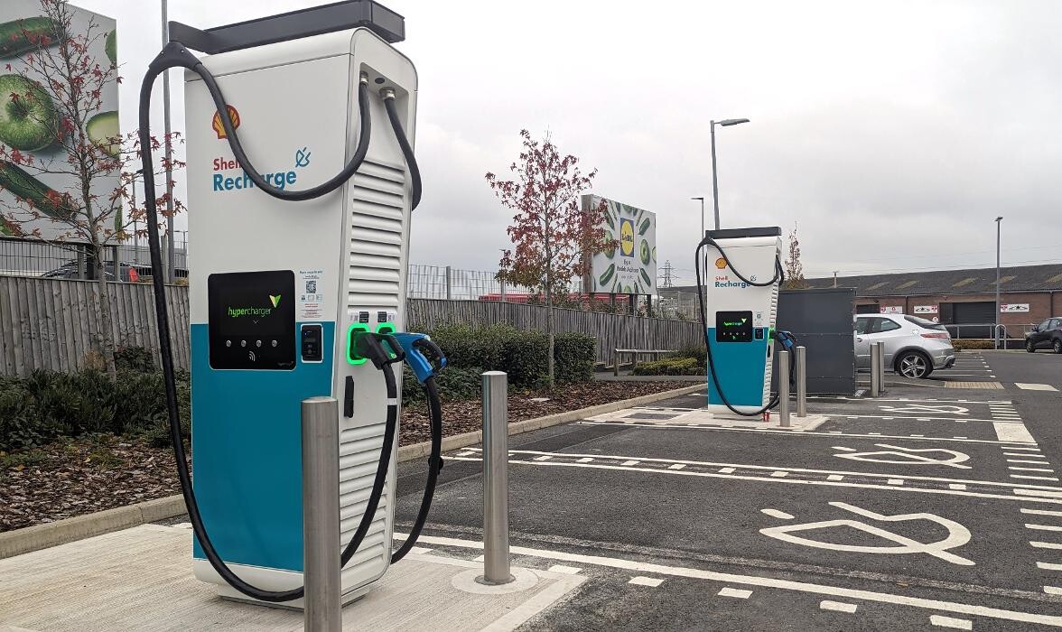 Images Shell Recharge Charging Station