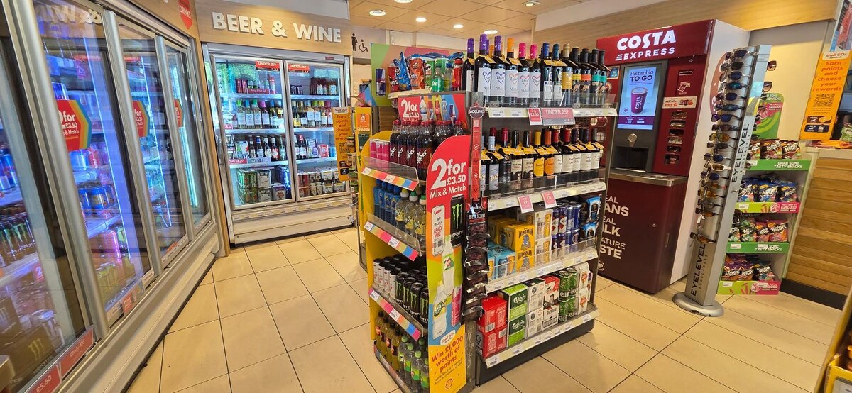 Images Shell Recharge Charging Station