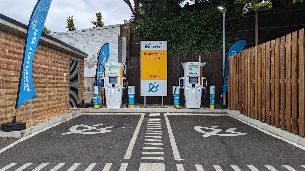 Images Shell Recharge Charging Station