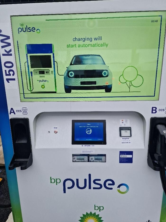 Images bp pulse Charging Station