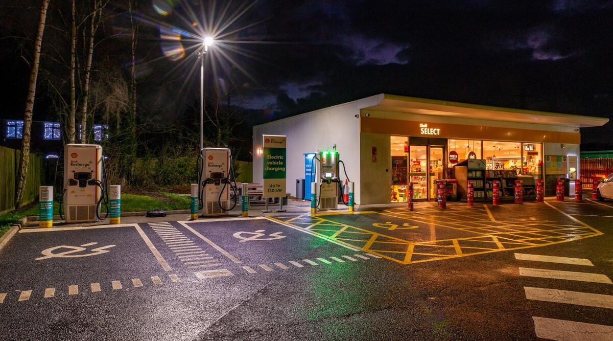 Images Shell Recharge Charging Station