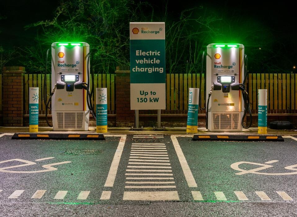 Images Shell Recharge Charging Station