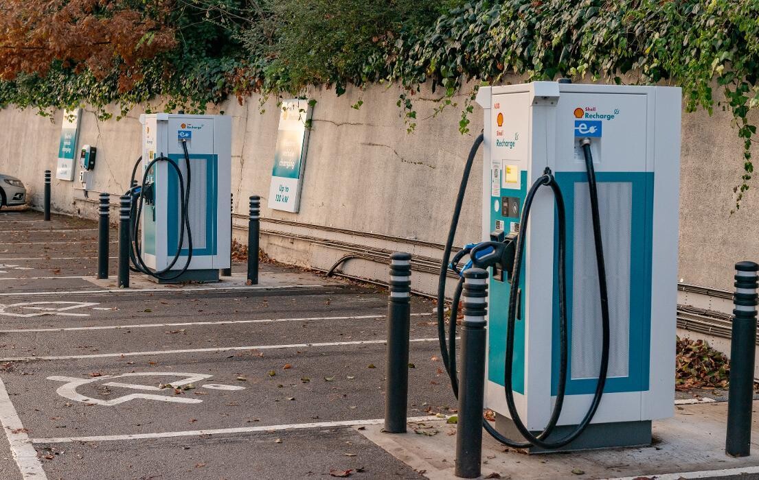 Images Shell Recharge Charging Station