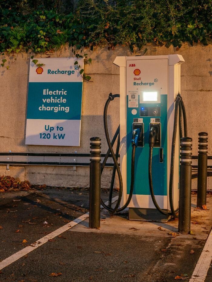 Images Shell Recharge Charging Station