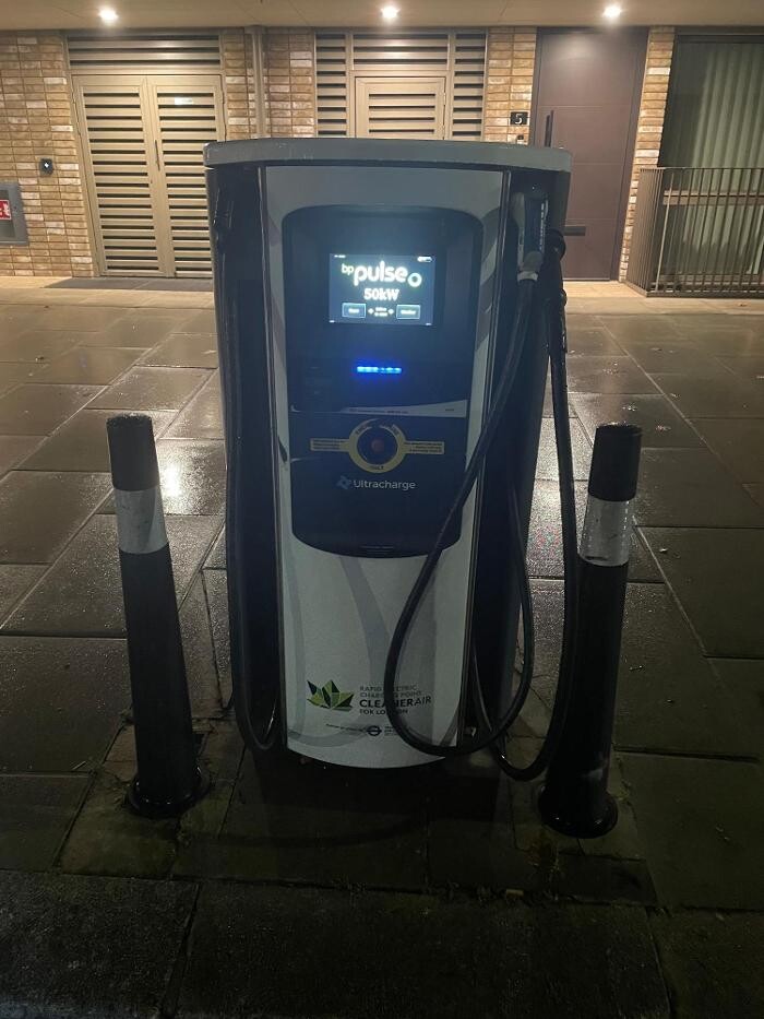 Images bp pulse Charging Station