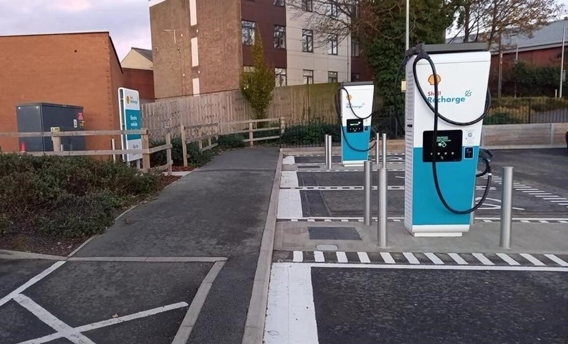 Images Shell Recharge Charging Station