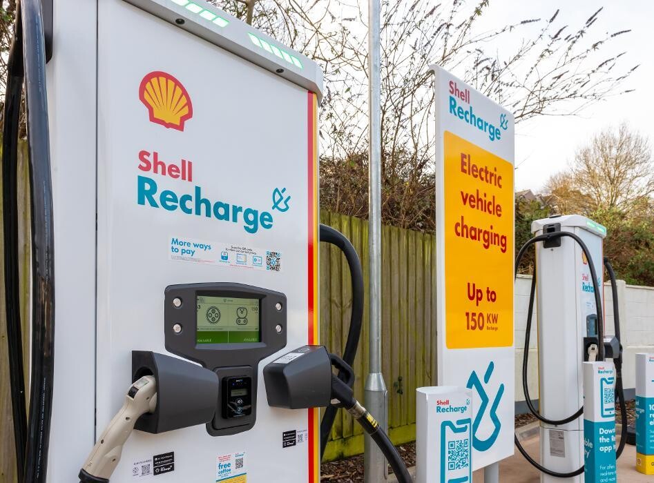 Images Shell Recharge Charging Station