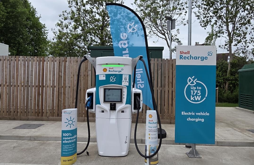 Images Shell Recharge Charging Station