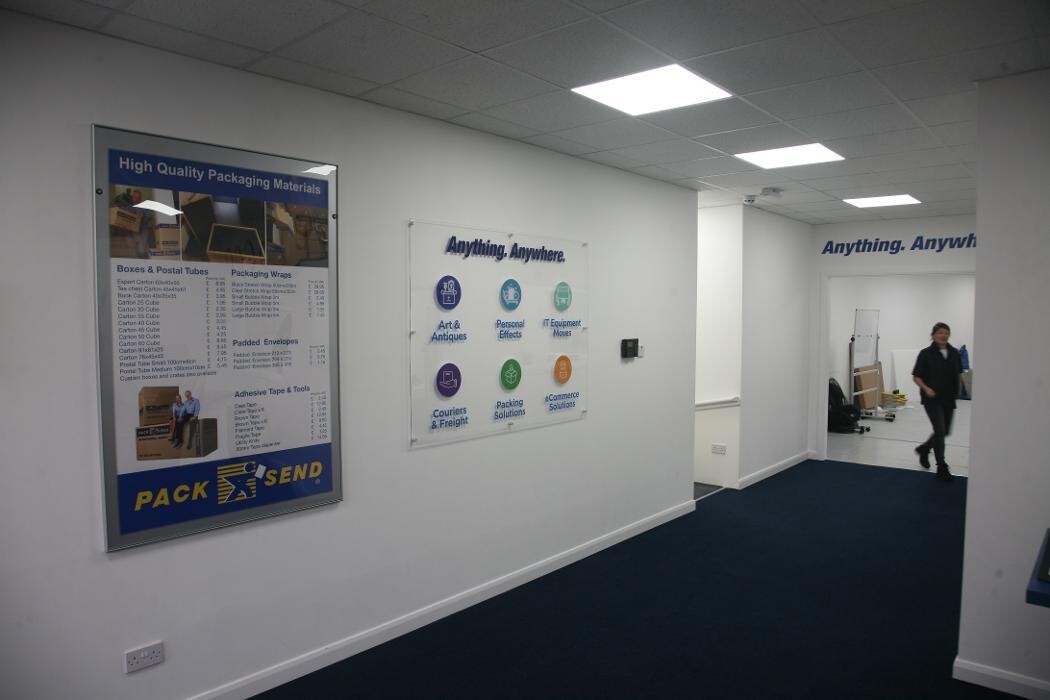 Images PACK & SEND Hammersmith