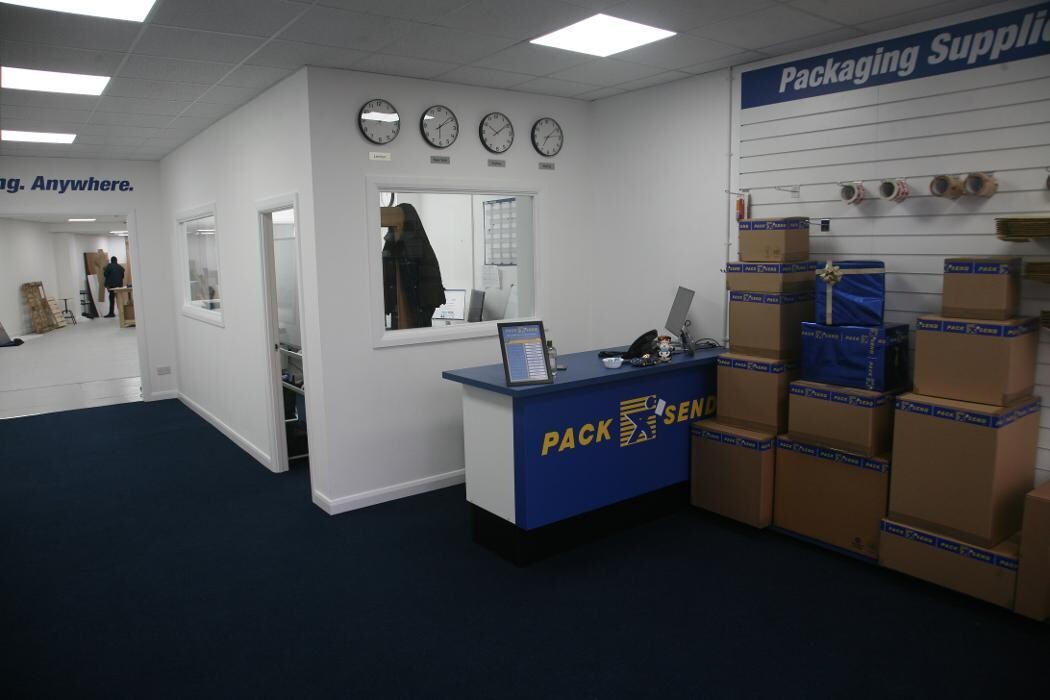 Images PACK & SEND Hammersmith