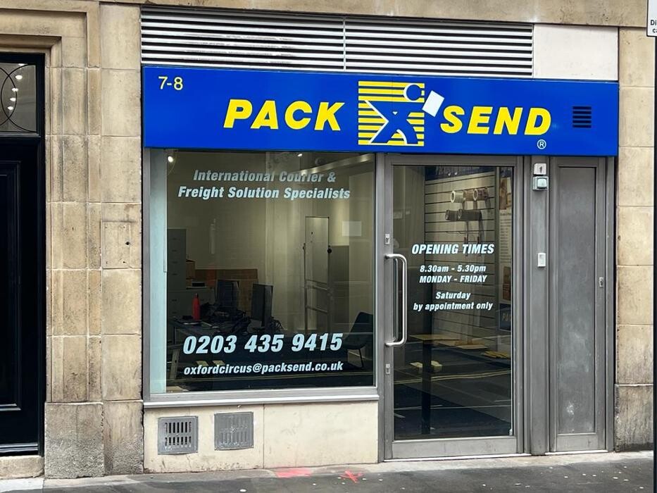 Images PACK & SEND Oxford Circus