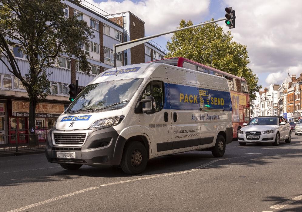 Images PACK & SEND Elephant & Castle