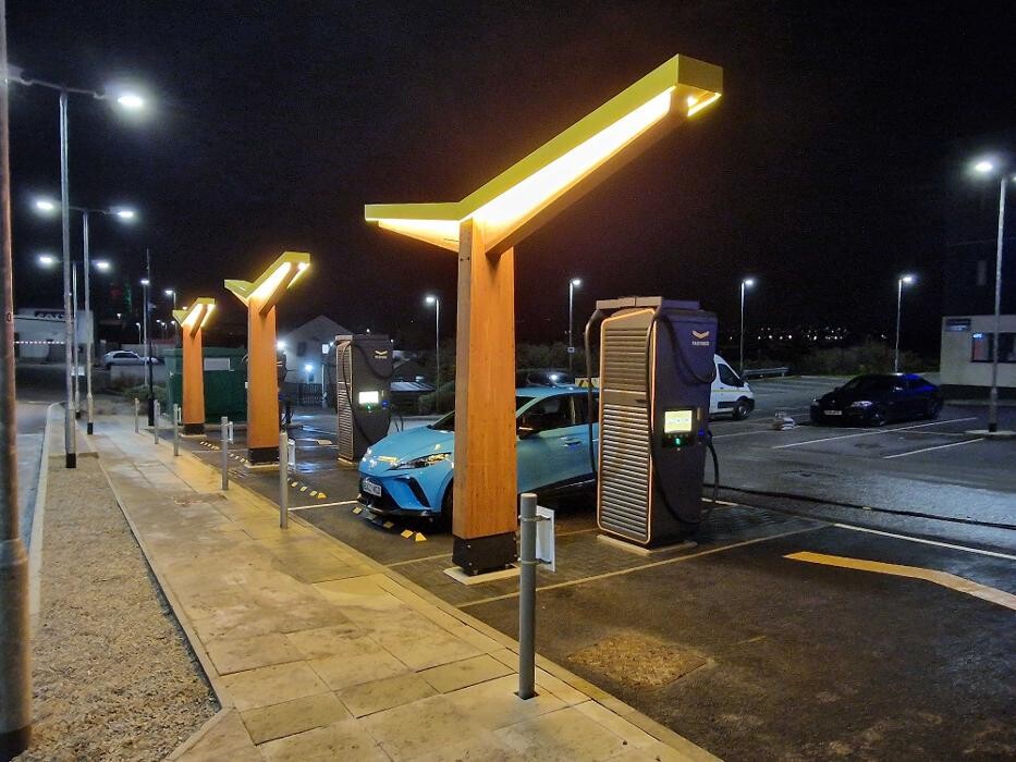 Images Fastned Charging Station