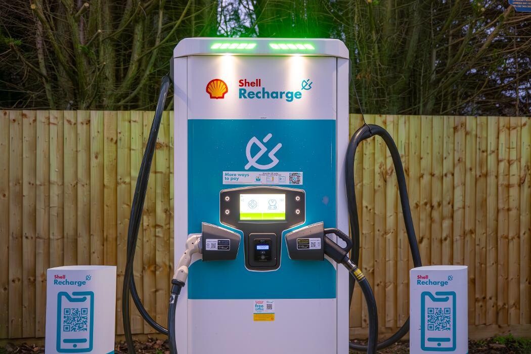 Images Shell Recharge Charging Station