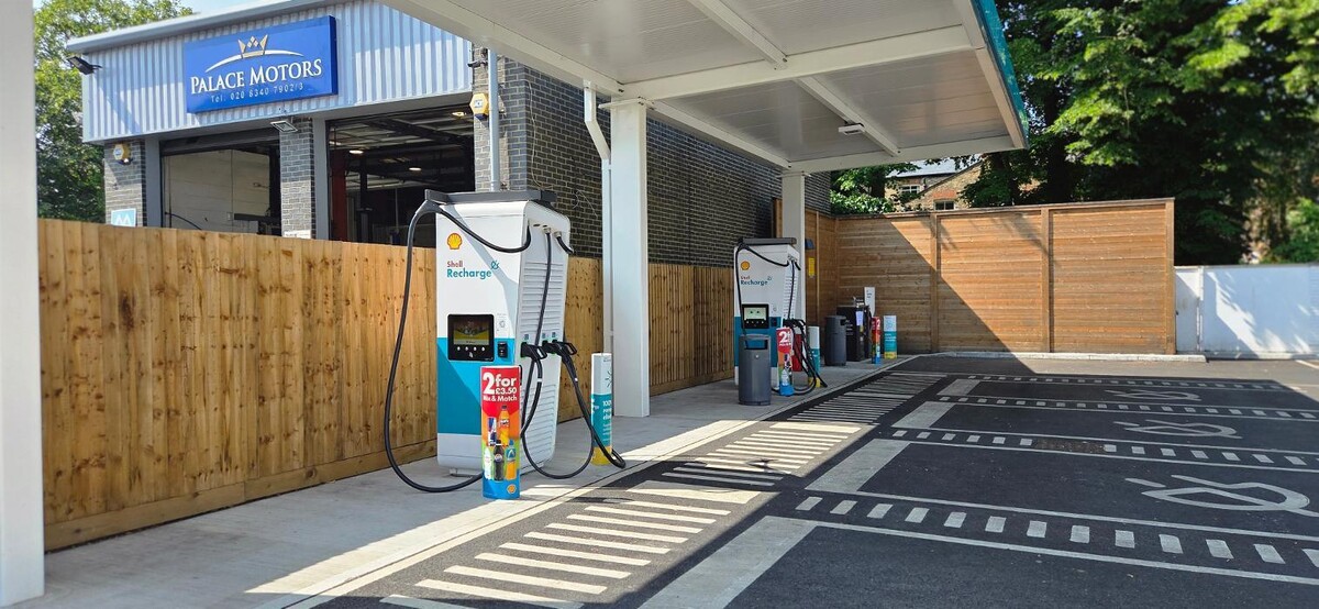 Images Shell Recharge Charging Station